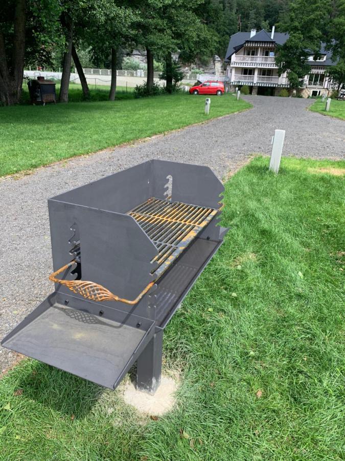 Penzion A Kemp Harasov Vysoka  Exterior foto